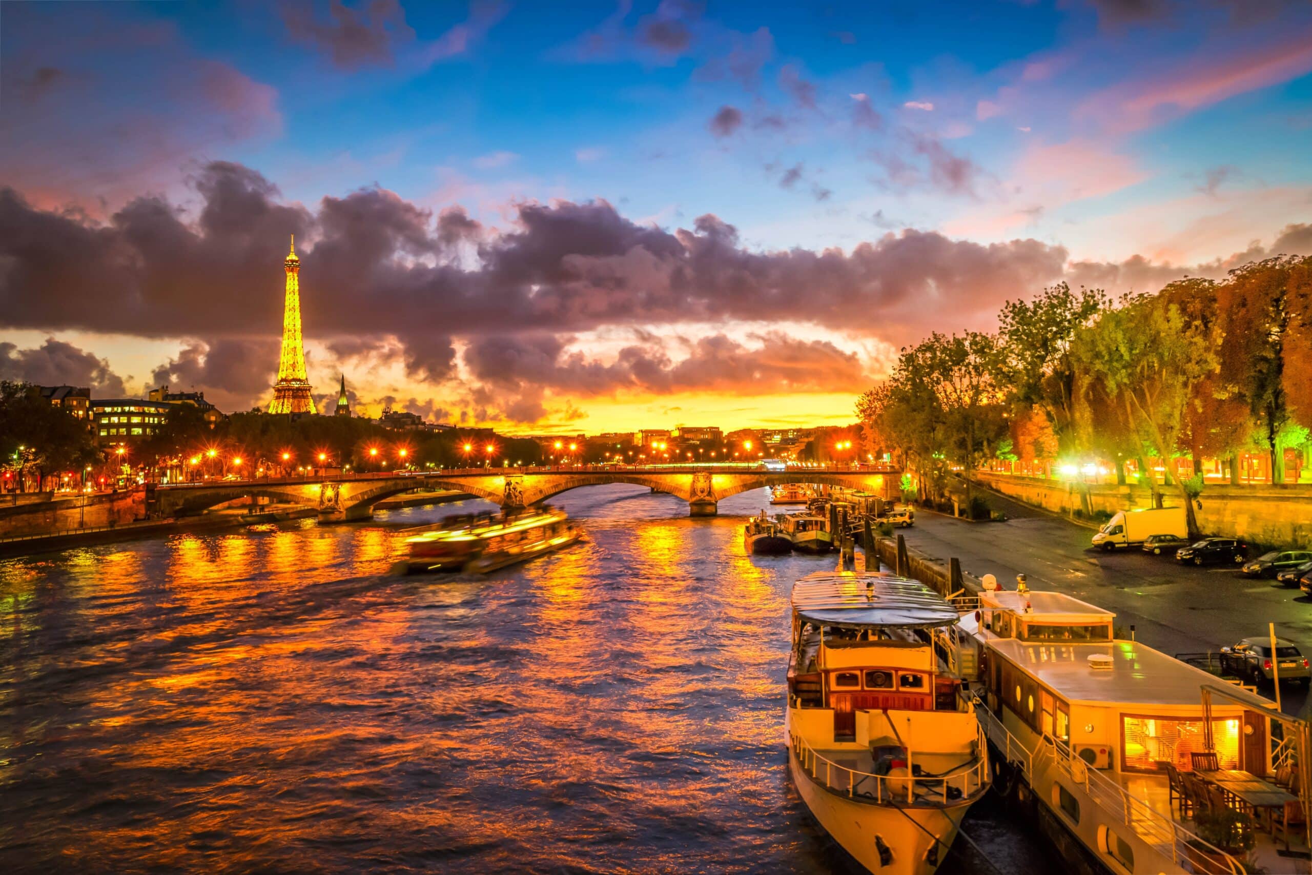 Alexandre,Iii,Bridge,Over,Seine,River,At,Violet,And,Orange